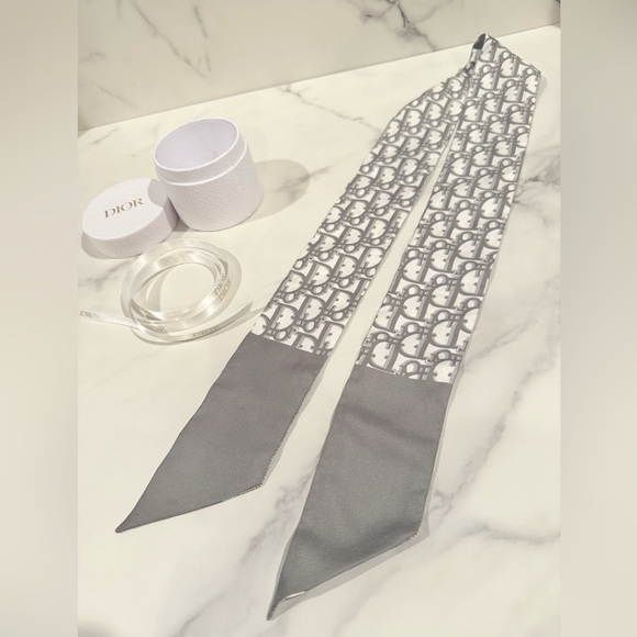 Christian Dior Twilly - Picture 9 of 11